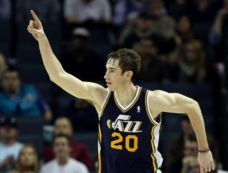 关键抢断 关键抢断